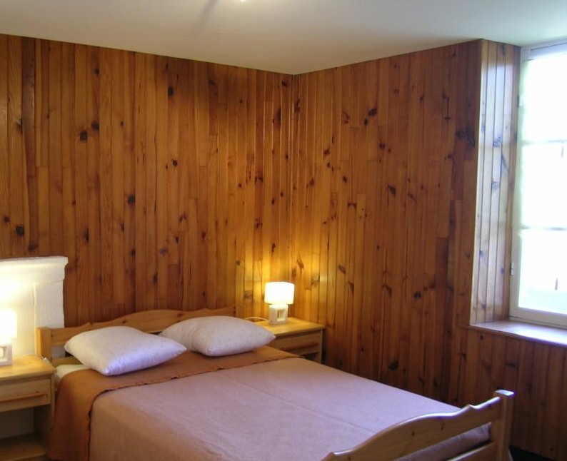 G&icirc;te rural de laprugne, la chambre
