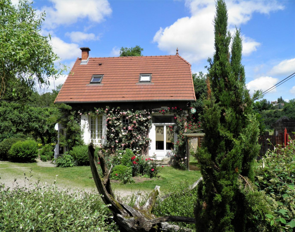 photo 0