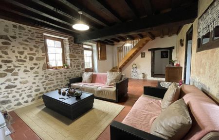 G&icirc;te n&deg;G241939 Saint-Sornin - Allier - G&icirc;tes de France Allier, en Auvergne