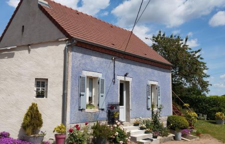 G&icirc;te n&deg;G11337 Deneuille-les-Mines - Allier - La Maison Bleue de Marie