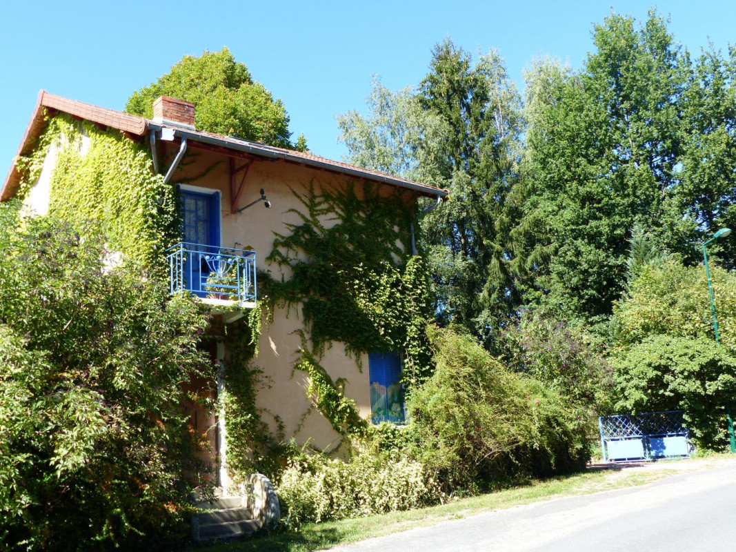 photo 0