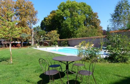 G&icirc;te n&deg;G251993 Lapalisse - Allier -  G&icirc;te des V&eacute;rit&eacute;s &agrave; LAPALISSE dans l'Allier en Auvergne