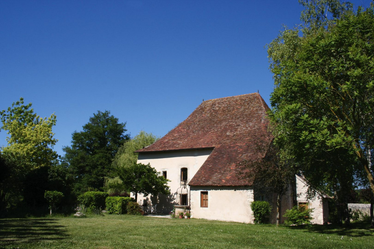 photo 0